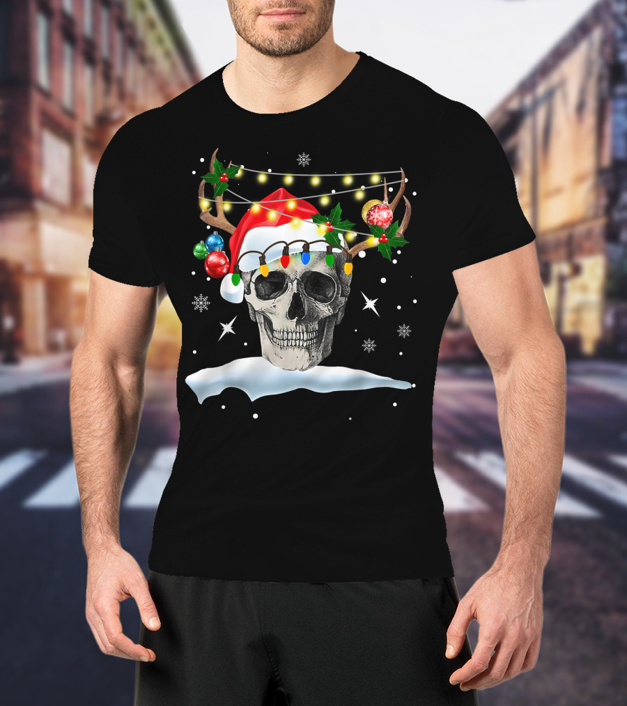 Skull Reindeer Christmas Funny Santa Hat Antlers Holiday Lights Snowflakes T-Shirt