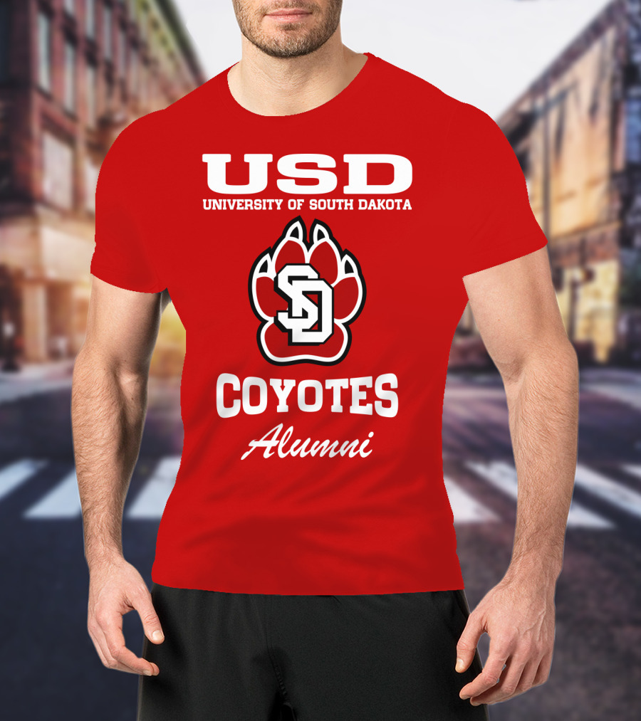 USD University Of South Dakota Coyotes Alumni T-Shirt