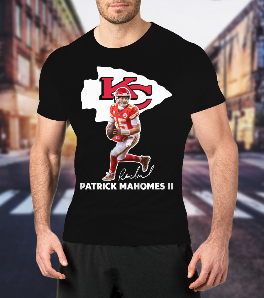 Kansas City Chiefs Patrick Mahomes II Football Signature T-Shirt