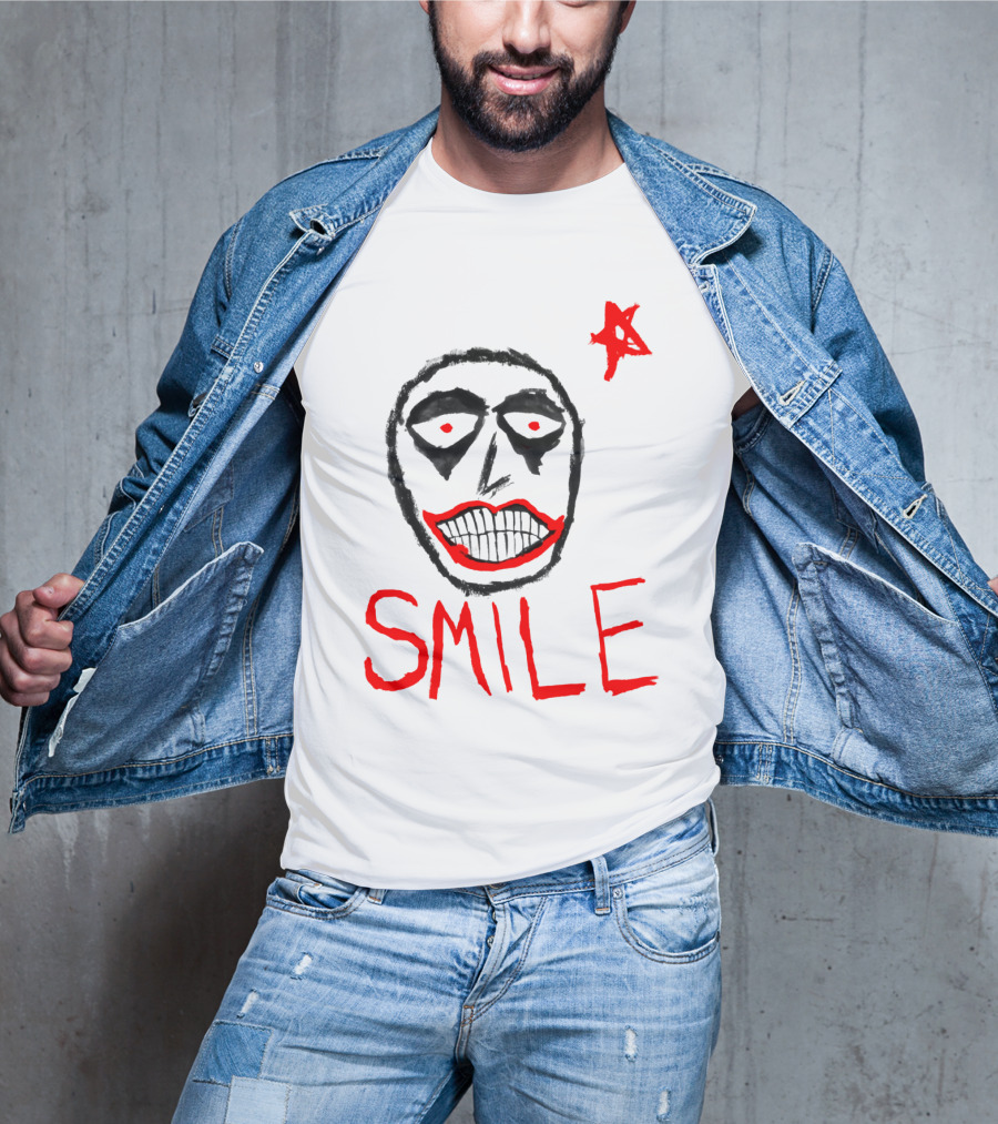 Smile Red Star Face Art T-Shirt