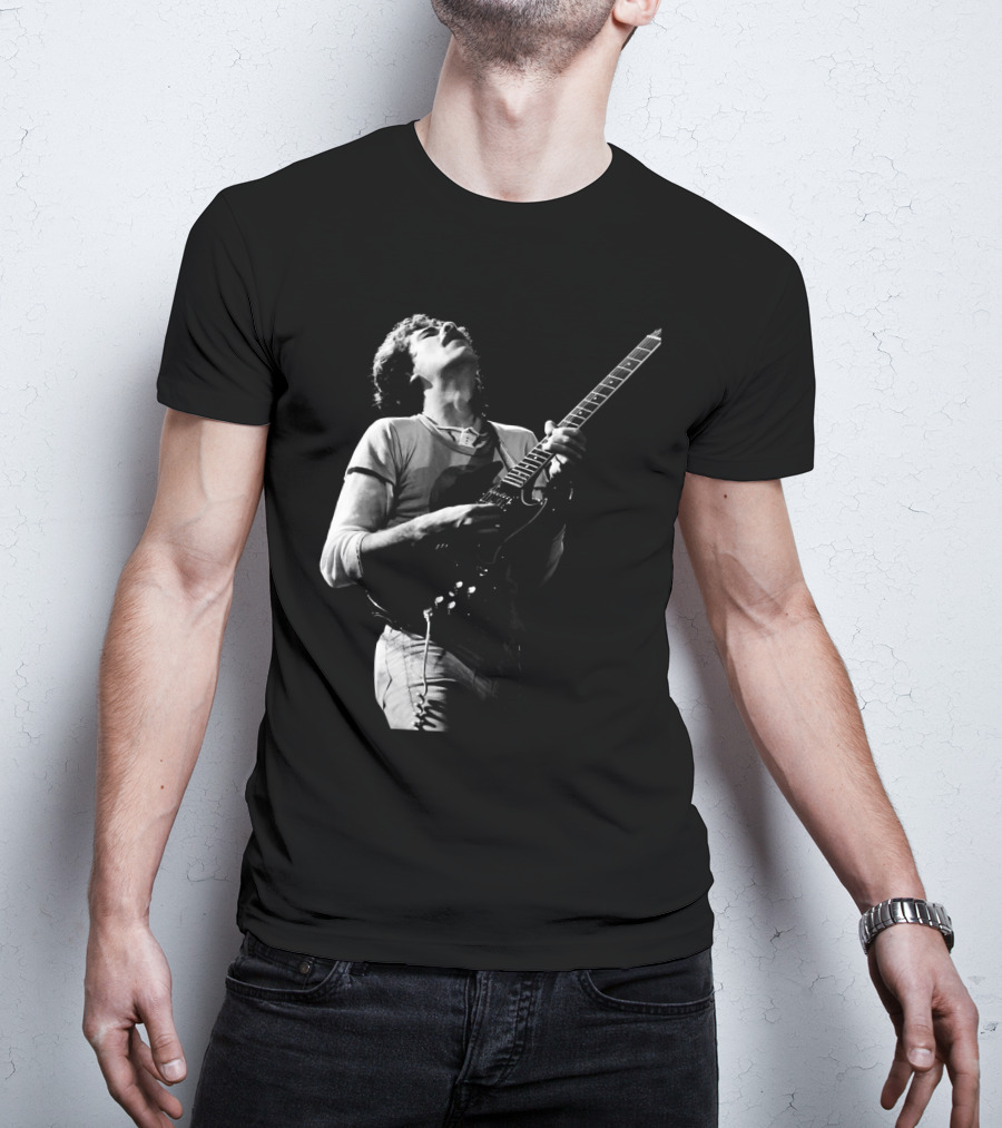 Stn Electric Guitarist In Concert Performance Black And White T-Shirt