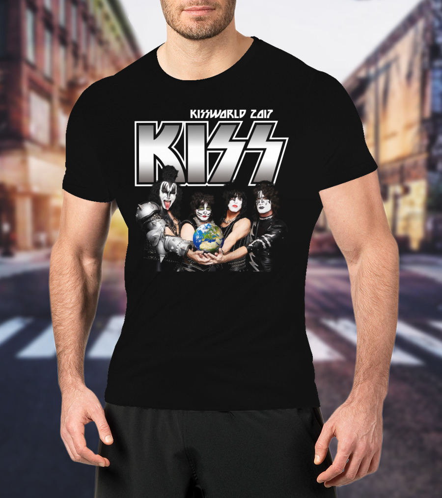 Kiss Kissworld 2017 Tour Holding Earth T-Shirt