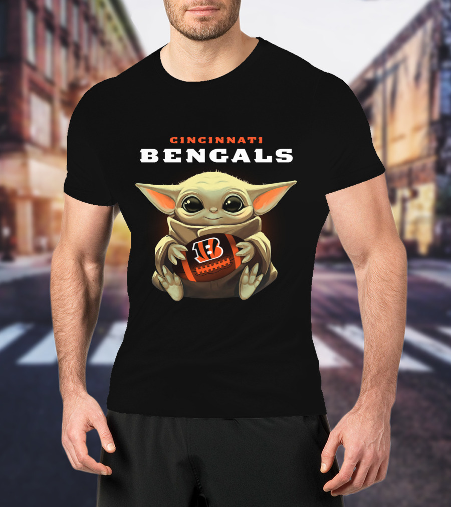 Cincinnati Bengals Baby Yoda Holding Bengals Football T-Shirt