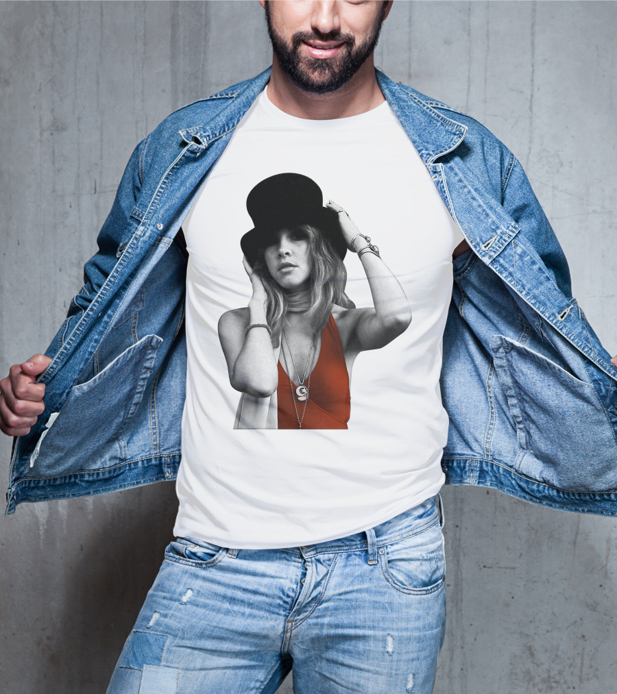 Vintage Style Woman With Hat And Jewelry T-Shirt
