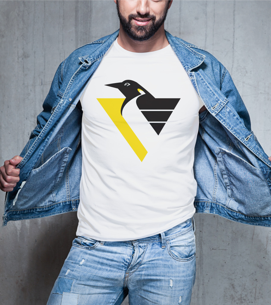 Pittsburgh Penguins Retro Penguin Triangles T-Shirt