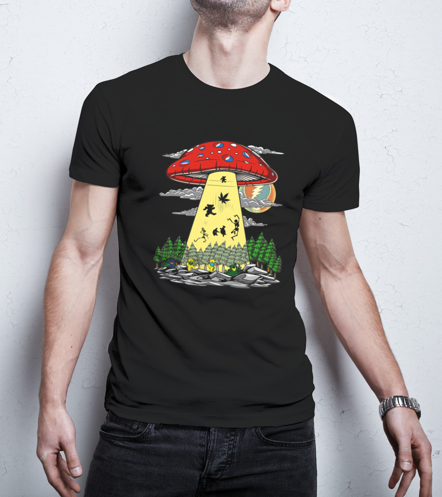 Grateful Dead Dancing Bears Under Psychedelic Mushroom Spaceship T-Shirt