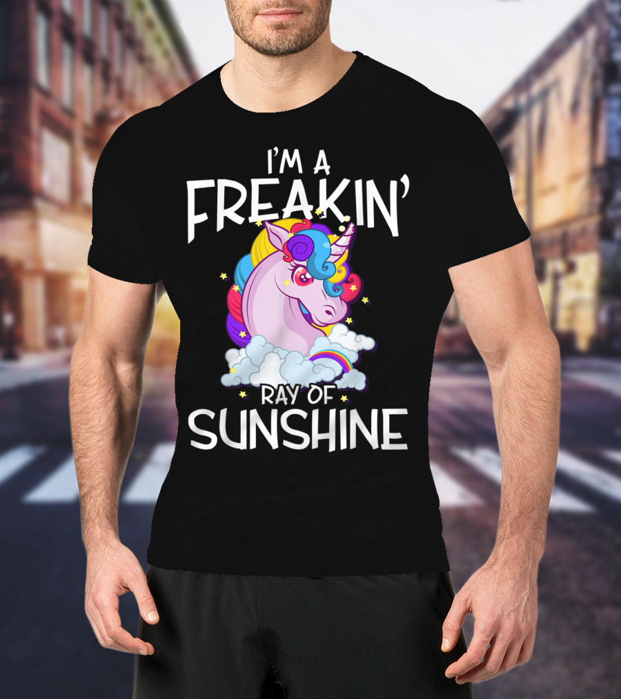 I'm A Freakin' Ray Of Sunshine Rainbow Unicorn Vintage 1970s 1980s T-Shirt
