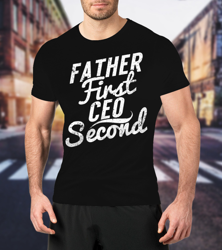 Father First CEO Second Entrepreneur Dad 90 Retro Style Vintage Look T-Shirt