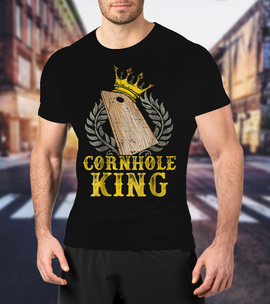 Cornhole King Bean Bag Game Summer Dad Papa18 Crown Laurel Wreath T-Shirt