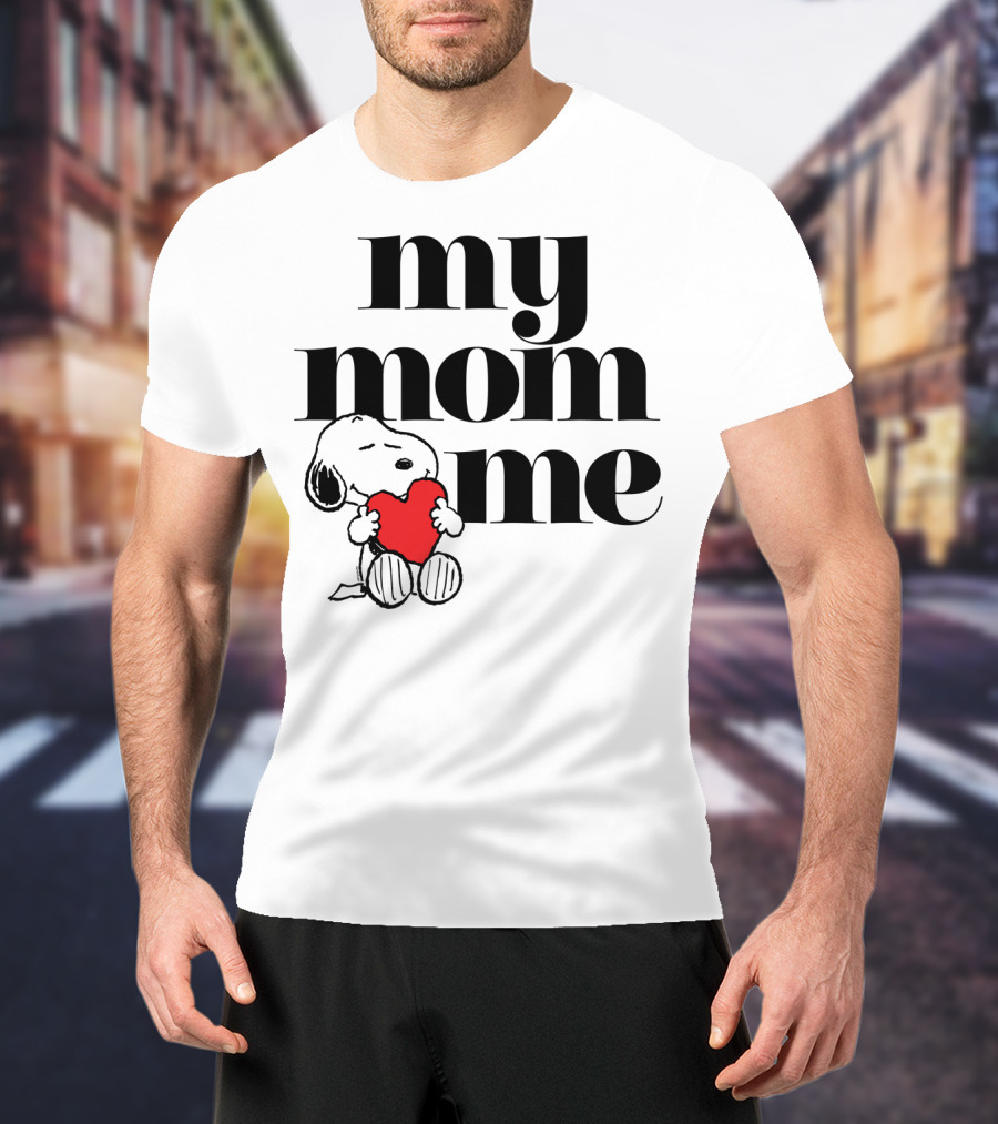 Peanuts Snoopy My Mom Loves Me Heart T-Shirt