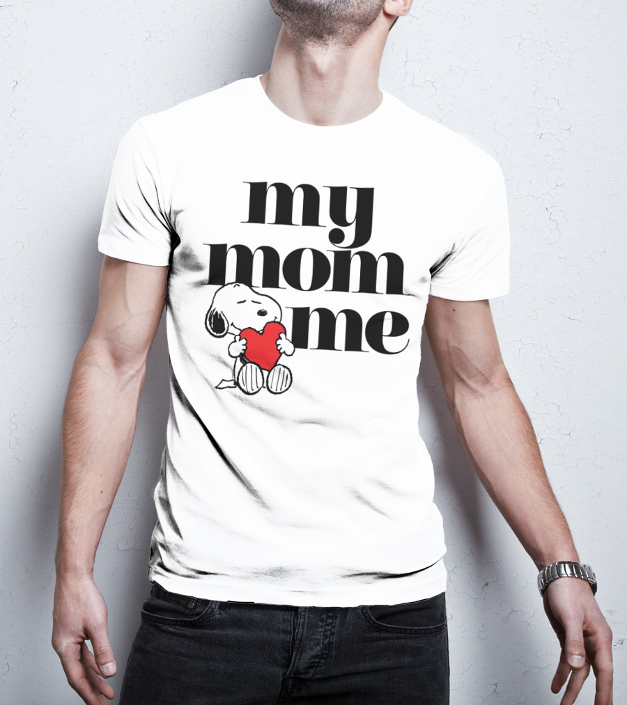 Peanuts Snoopy My Mom Loves Me Heart T-Shirt