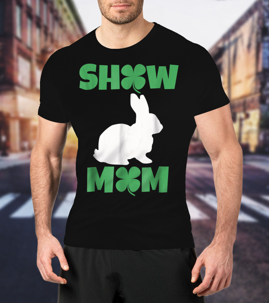 Show Mom Clover Rabbit T-Shirt