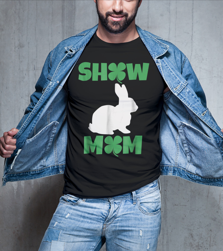 Show Mom Clover Rabbit T-Shirt