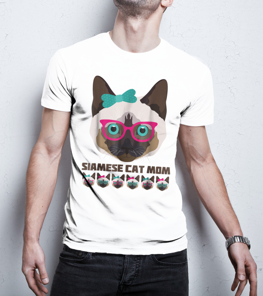 Siamese Cat Mom Cute Funny Cat Lover With Glasses And Bow T-Shirt
