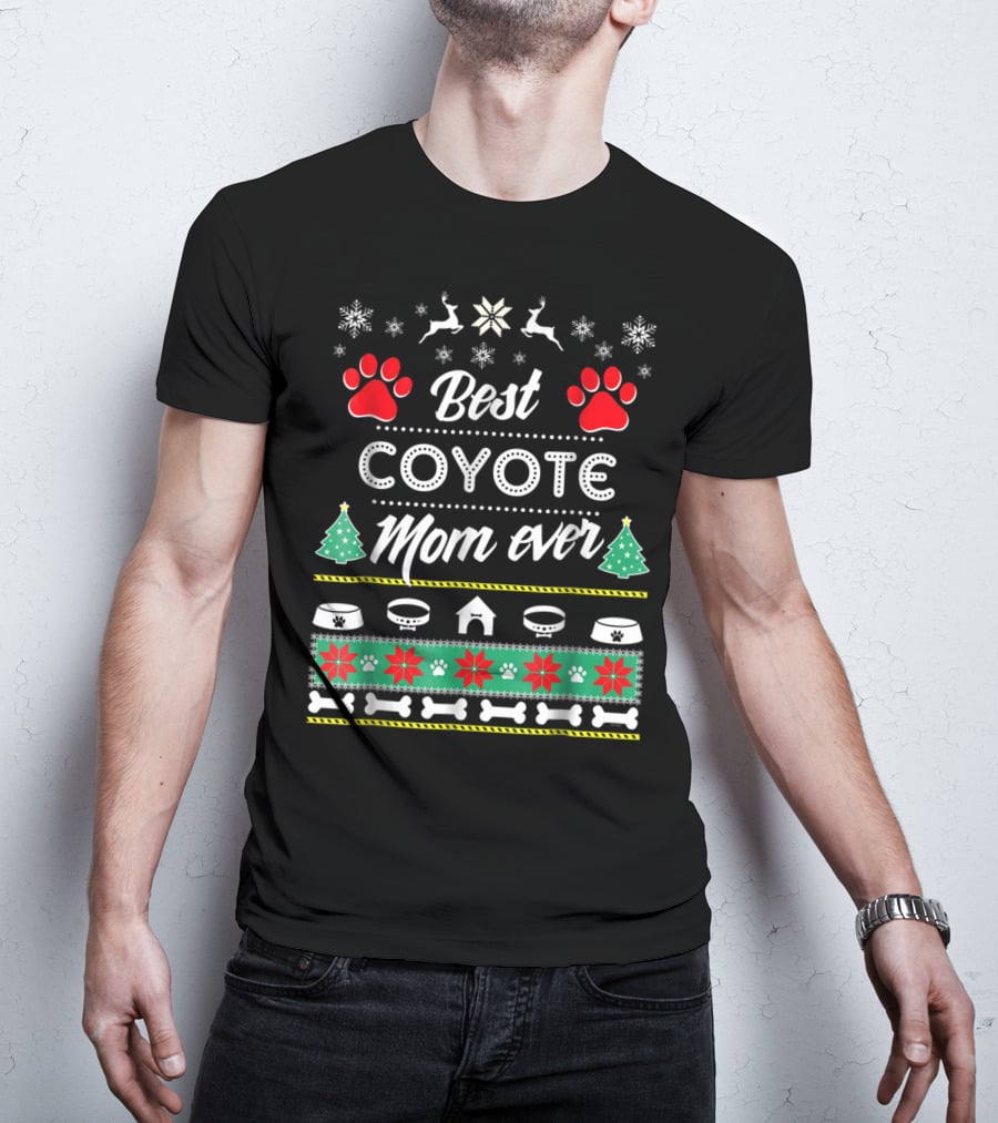Best Coyote Mom Ever Christmas Dog Paw Snowflakes Reindeer T-Shirt