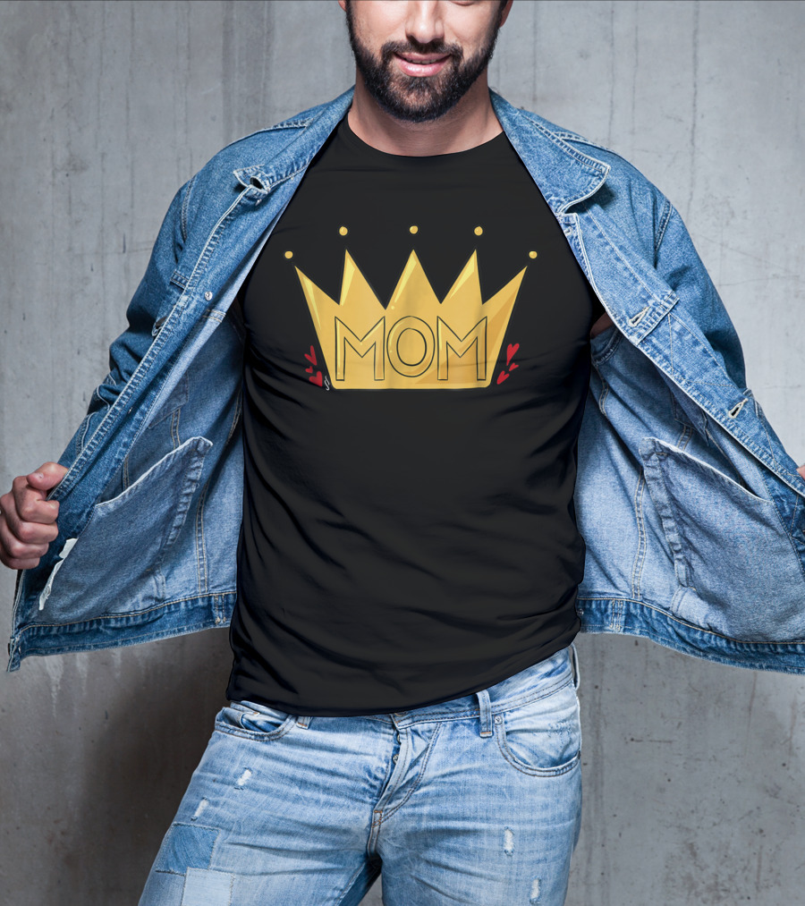Queen Mom Crown With Hearts T-Shirt