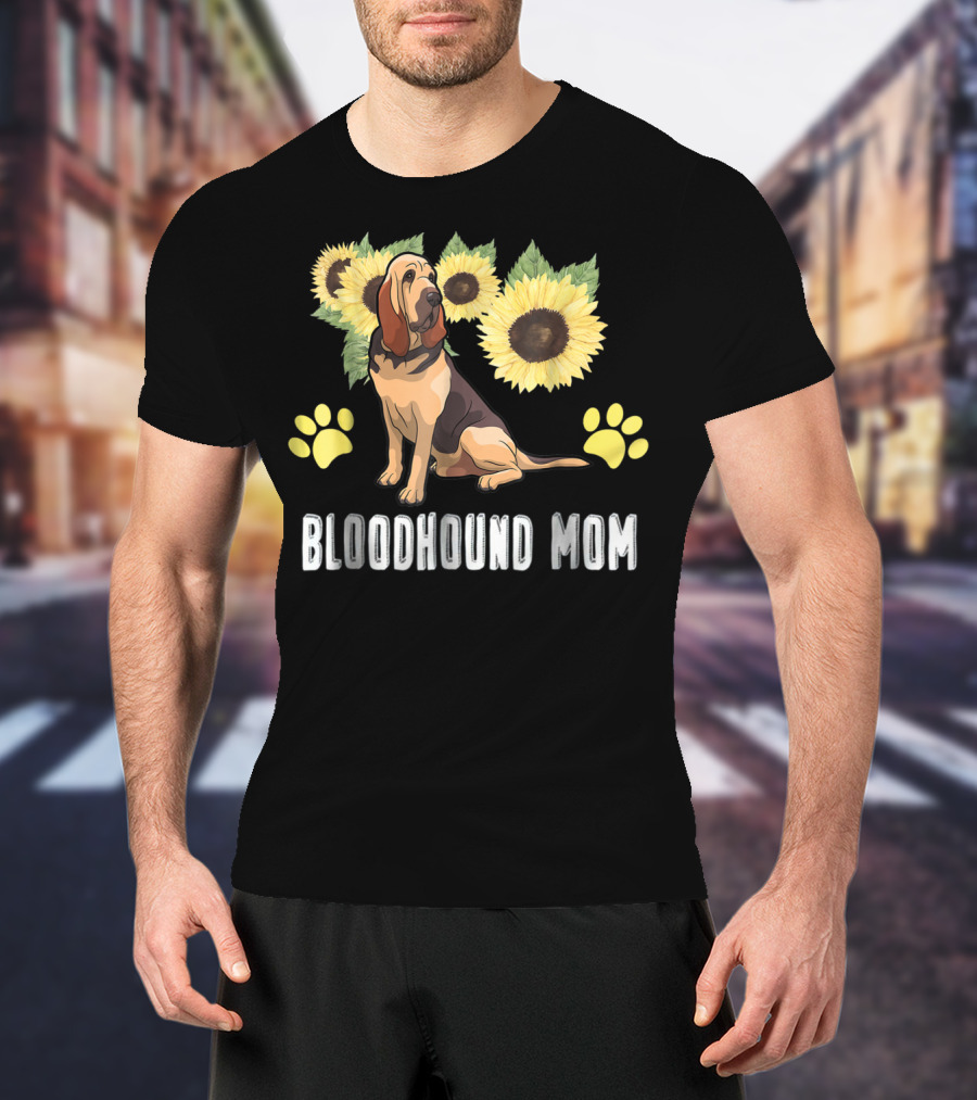 Bloodhound Mom Sunflower Paws T-Shirt