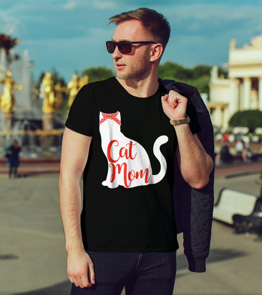 Cat Mom Cute Cat Owner Lover With Red Bow T-Shirt