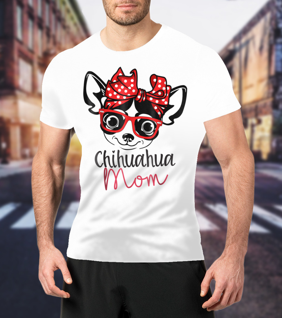 Chihuahua Mom Red Glasses And Polka Dot Bow T-Shirt