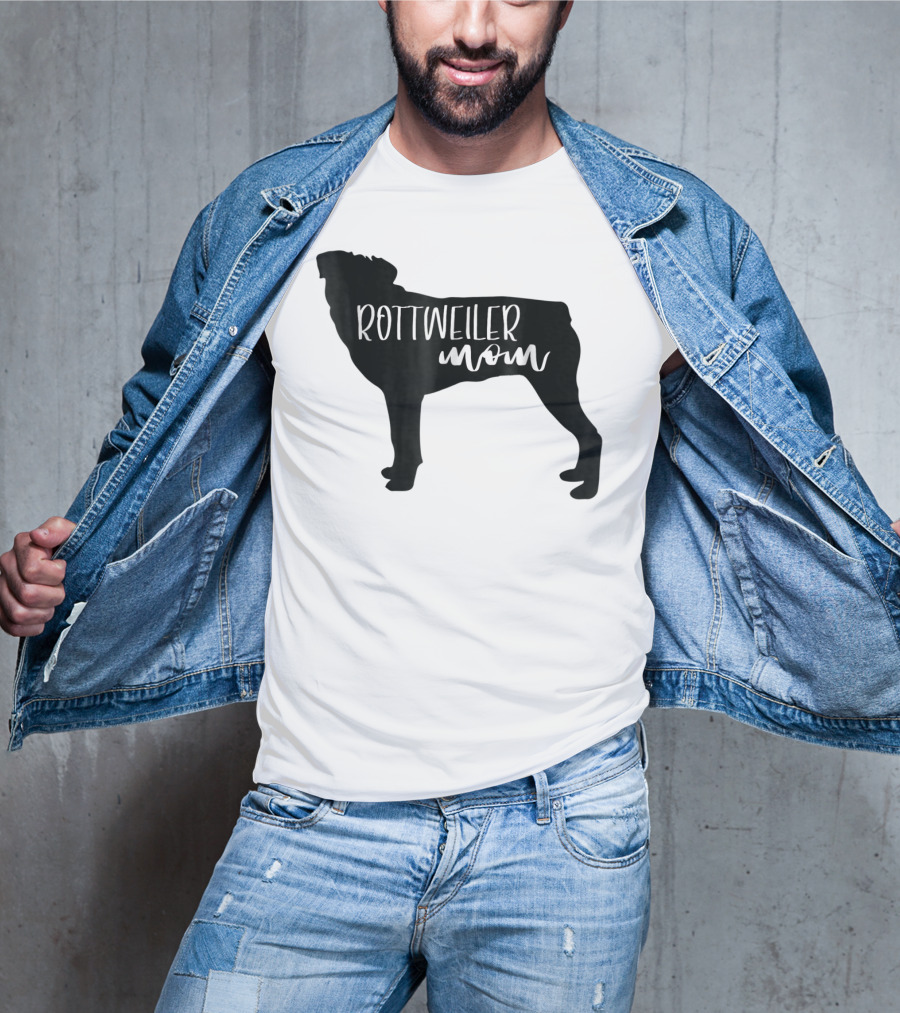 Rottweiler Mom T-Shirt
