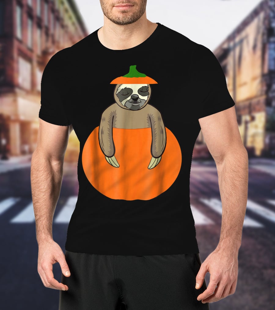 Cute Sloth Pumpkin Halloween Costume For Teacher Mom And Dad T-Shirt