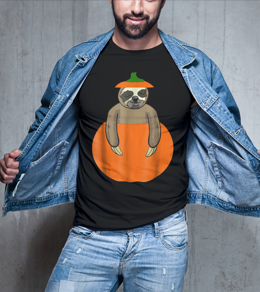 Cute Sloth Pumpkin Halloween Costume For Teacher Mom And Dad T-Shirt