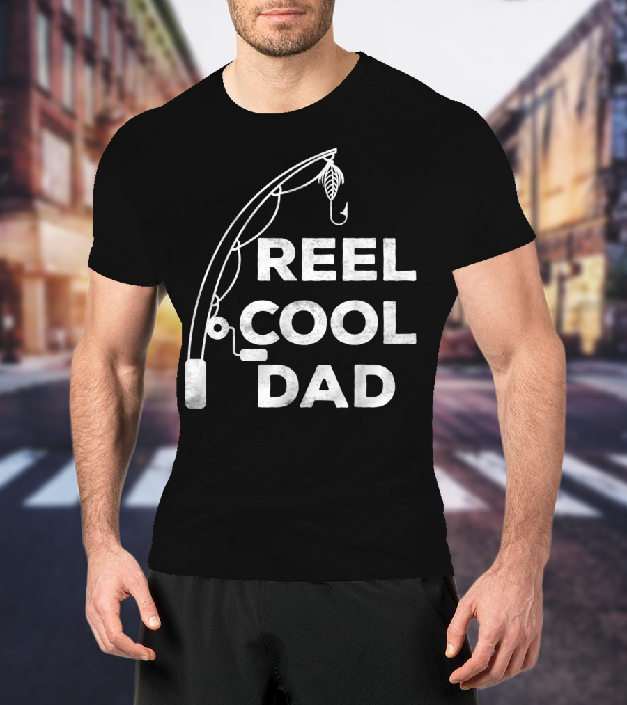 Reel Cool Dad Fishing Daddy Mens T-Shirt