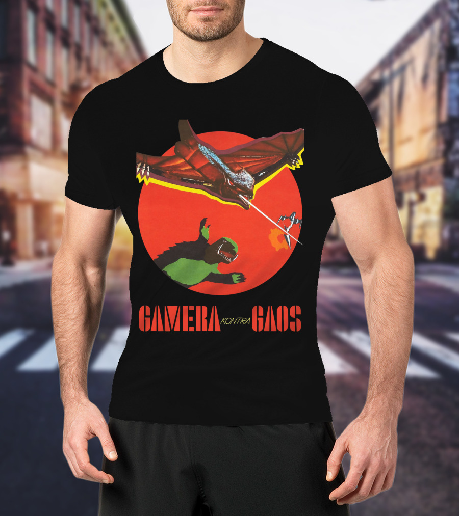 Gamera Kontra Gaos Retro Monster Battle Scene T-Shirt