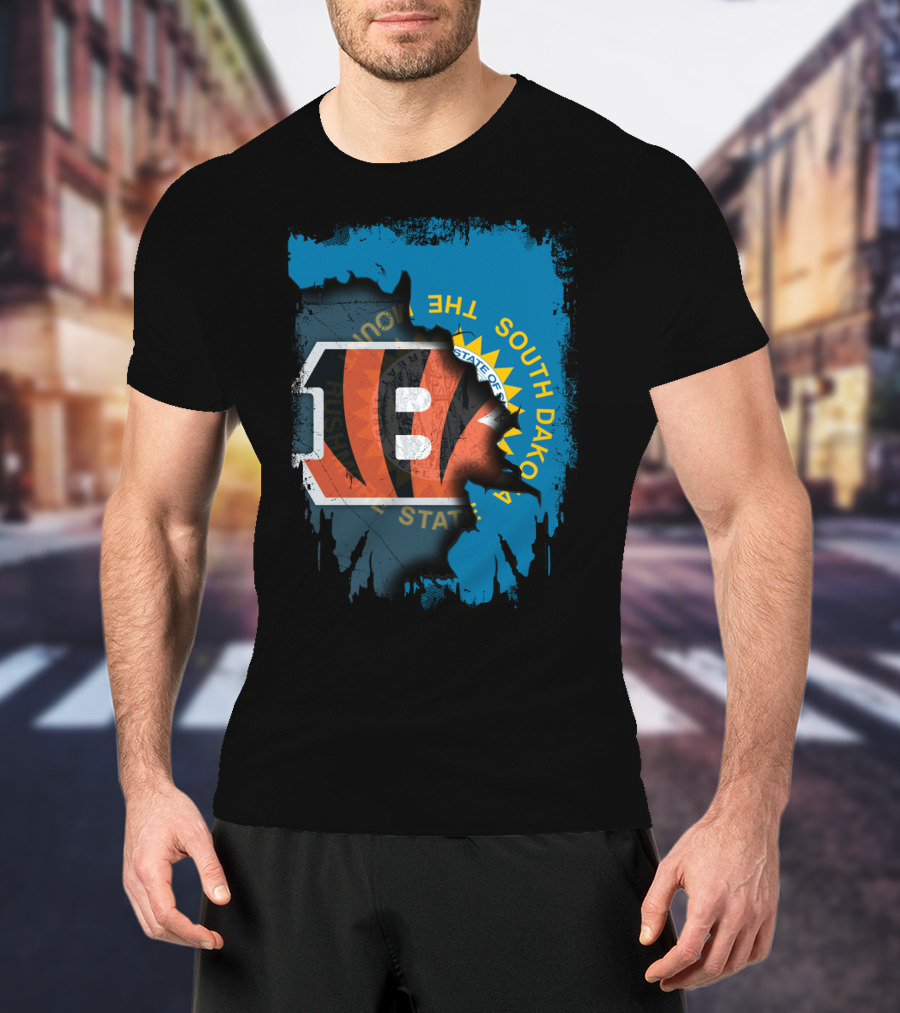 South Dakota Meets Bengals Team Spirit Mashup T-Shirt