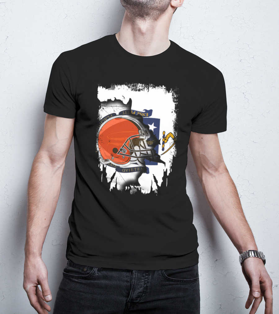 Massachusetts Unites With Cleveland Browns Helmet And State Flag T-Shirt