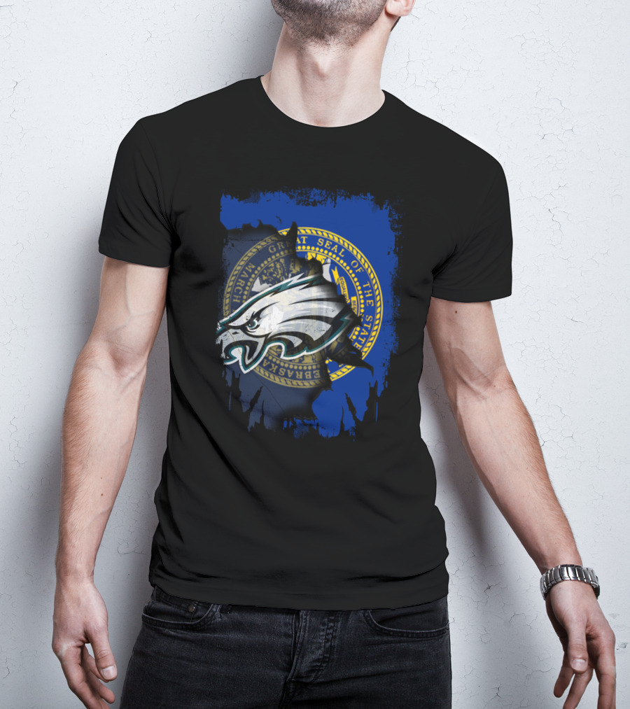 Great Seal Of Nebraska With Eagles Roaring T-Shirt
