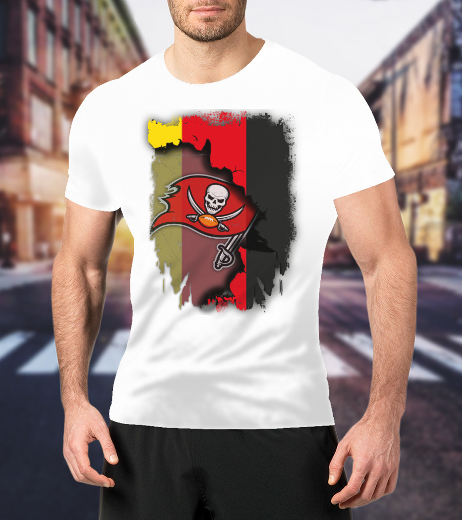 Germany Flag With Buccaneers Skull And Crossed Swords Emblem T-Shirt
