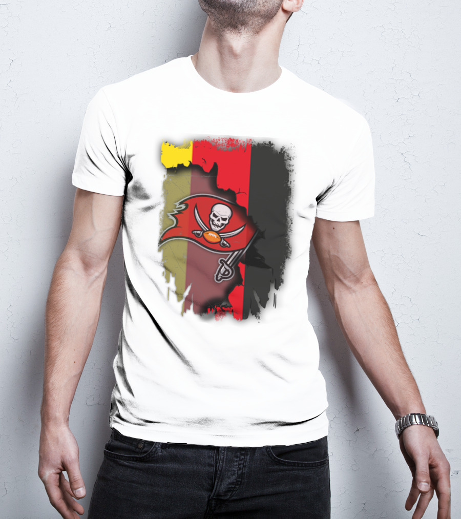Germany Flag With Buccaneers Skull And Crossed Swords Emblem T-Shirt