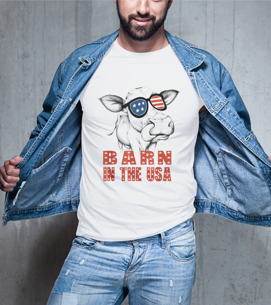Barn In The USA Patriotic Flag Sunglasses Cow T-Shirt