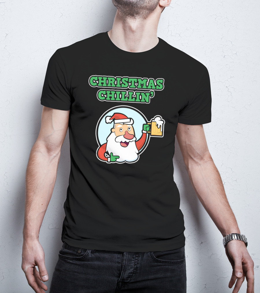 Christmas Chillin' Santa Holding Beer T-Shirt