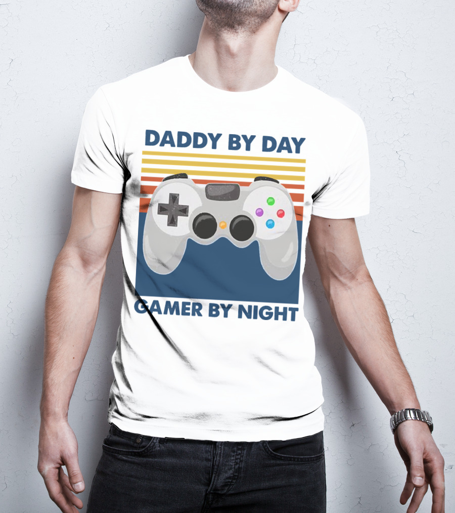 Daddy By Day Gamer By Night Retro Game Controller T-Shirt