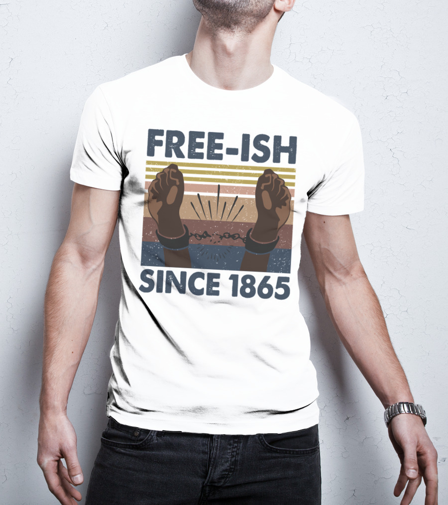 Freeish Since 1865 Vintage Black Day Fists Breaking Chains Retro Stripes T-Shirt