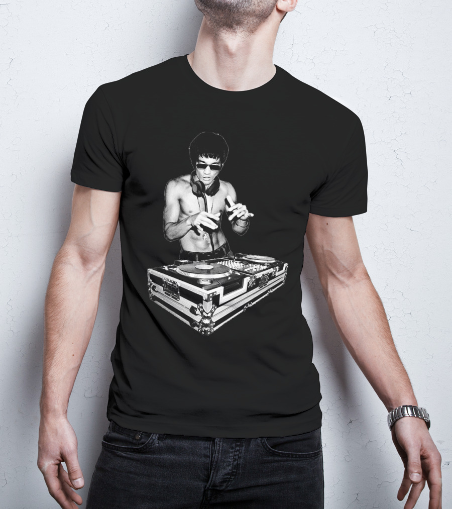 Bruce Lee Mixing Vinyl DJ Decks T-Shirt
