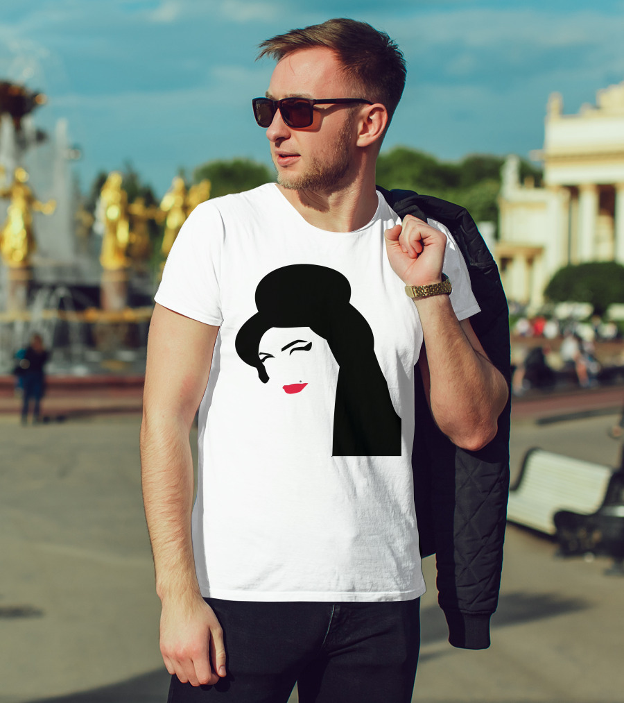 Amy Winehouse Iconic T-Shirt