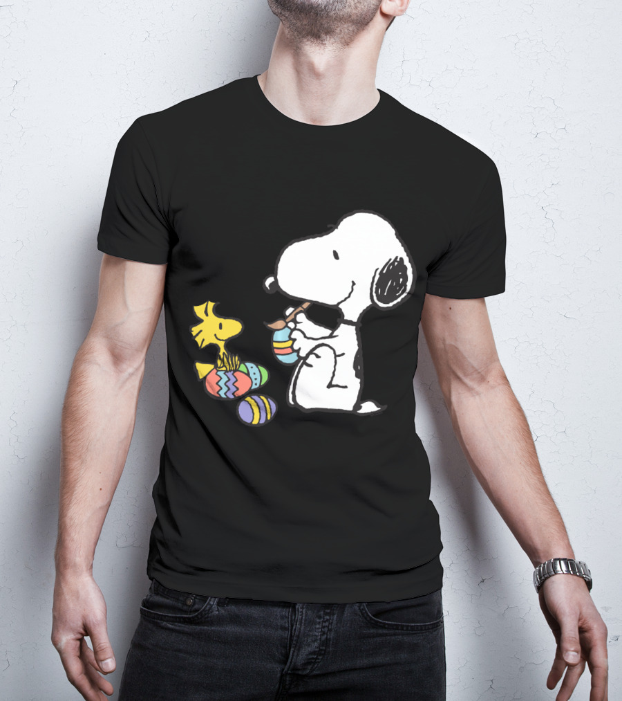 Peanuts Snoopy And Woodstock Painting Easter Eggs T-Shirt