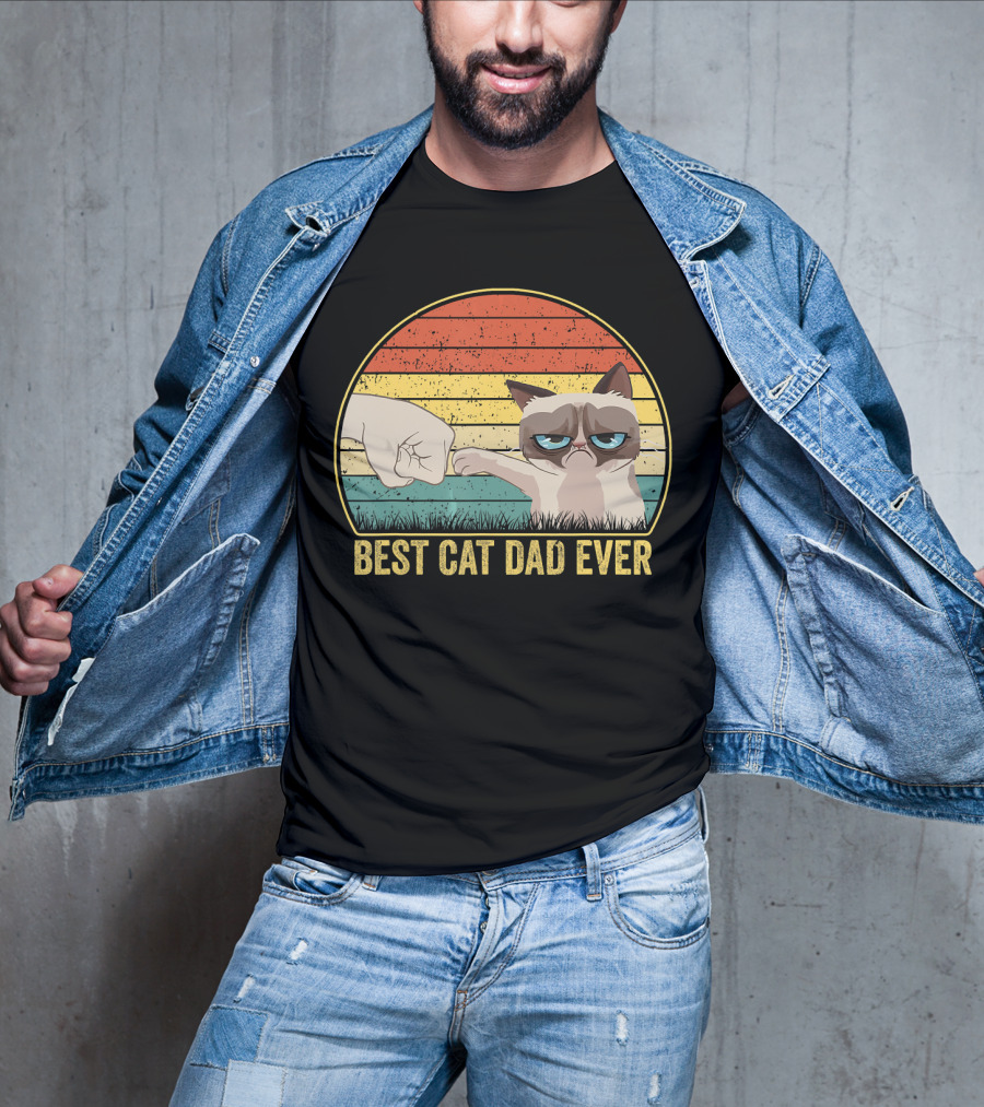 Best Cat Dad Ever Fist Bump Retro Style Cat Daddy T-Shirt