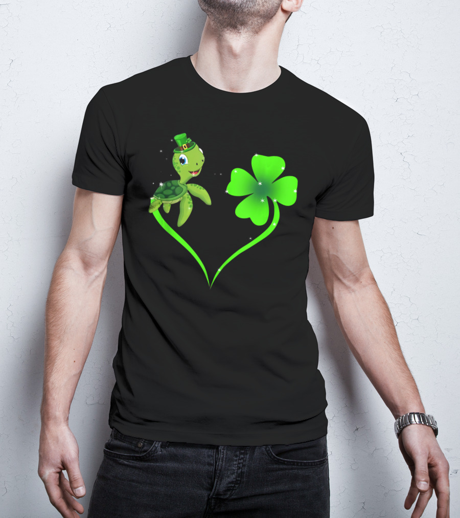 Happy St Patrick's Day Shamrock Turtle With Leprechaun Hat And Green Heart T-Shirt
