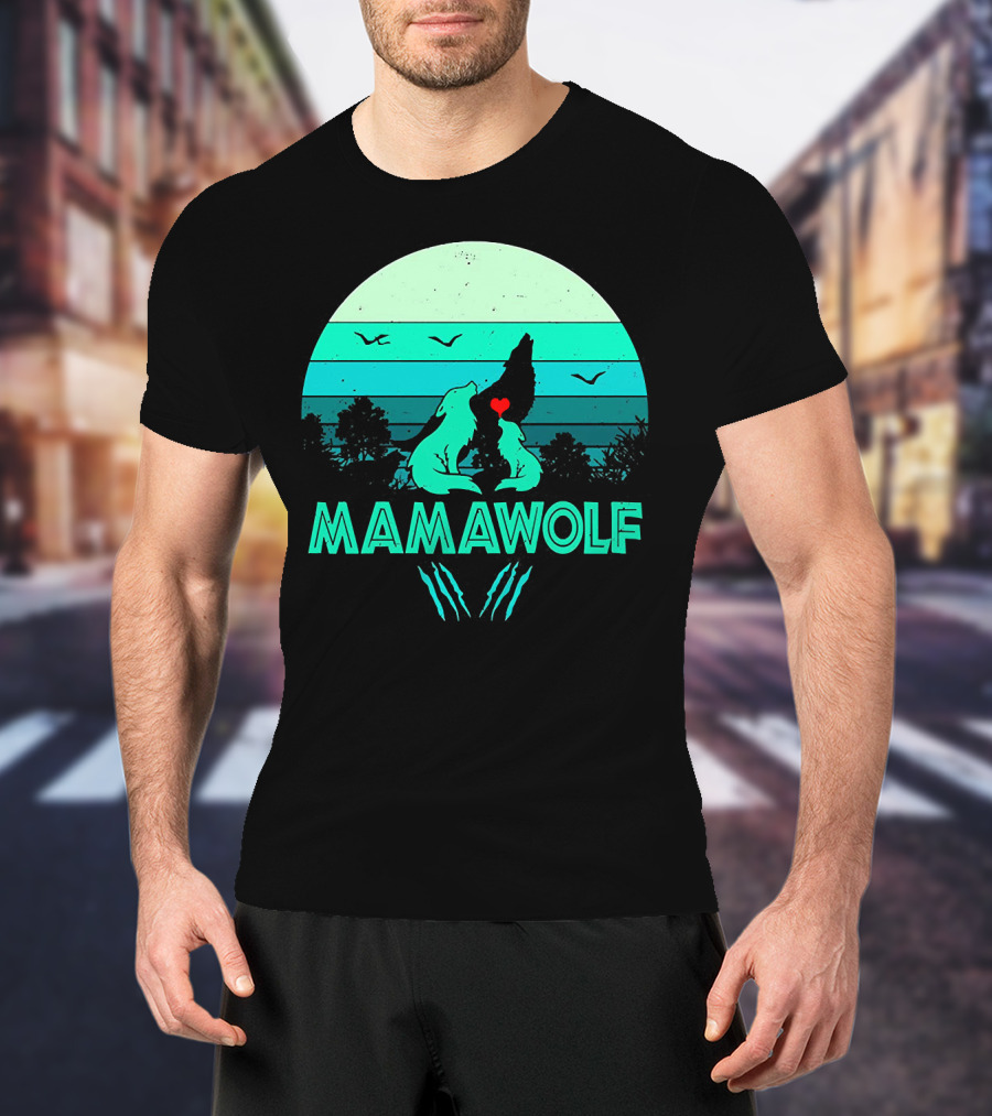 MAMAWOLF Babies Mom Vintage Wolf Heart Moon T-Shirt