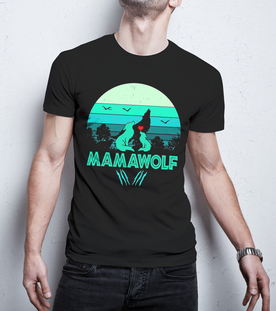 MAMAWOLF Babies Mom Vintage Wolf Heart Moon T-Shirt