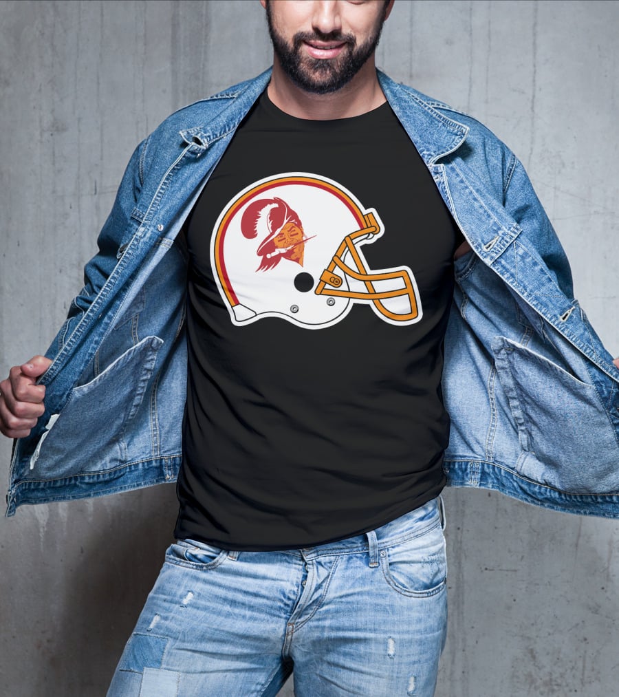 Brady Tompa Bay Buccaneers NFL Retro Helmet T-Shirt