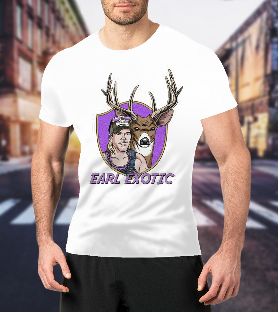 Earl Exotic Deer Hunter With Sunglasses Mule Deer Antlers T-Shirt