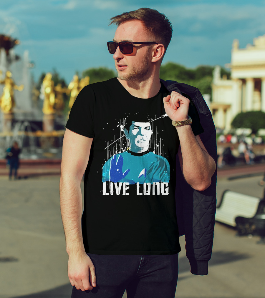 Star Trek Spock Live Long Vulcan Salute Iconic T-Shirt