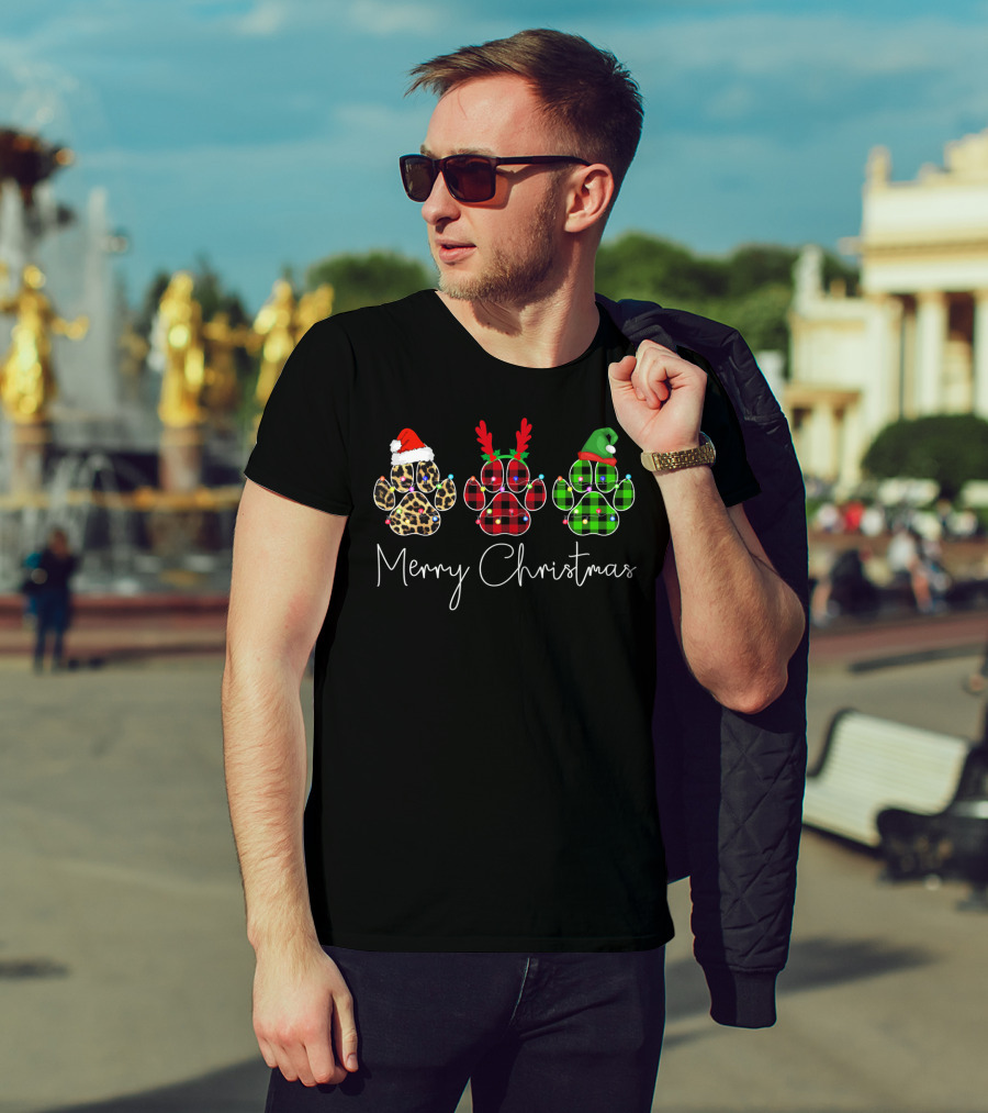 Merry Christmas Paw Dogs With Santa Hat Reindeer Antlers And Elf Hat T-Shirt