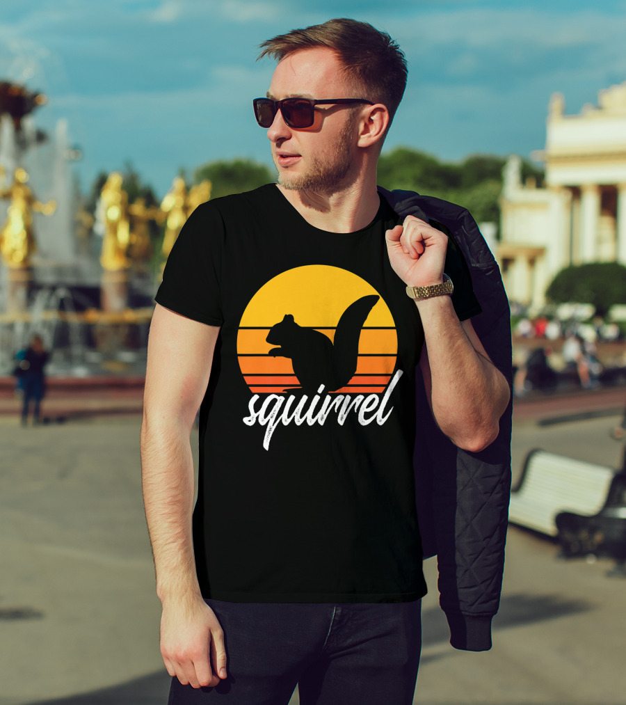 Squirrel Retro Sunset Silhouette Animal Lover Vintage T-Shirt