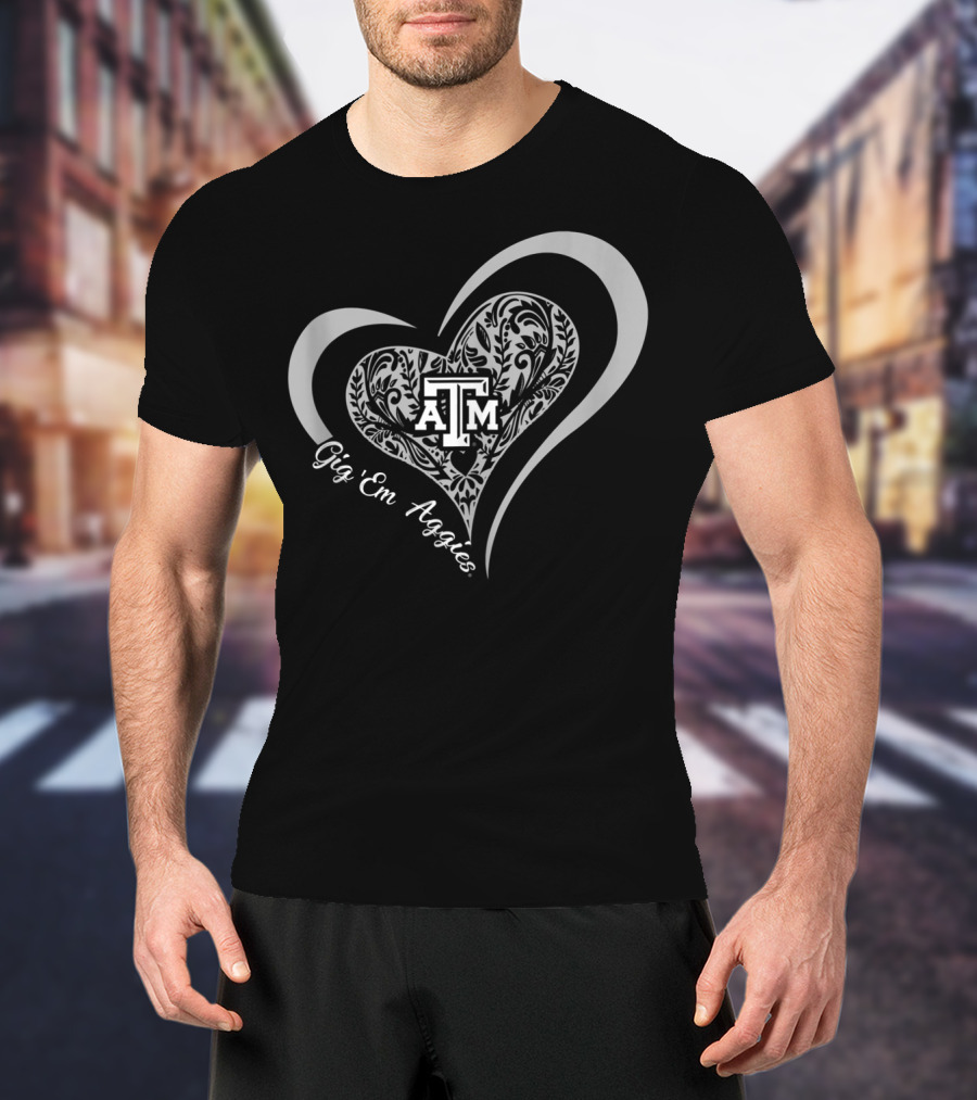 Gig 'Em Aggies Texas A&M Patterned Heart Graduation T-Shirt